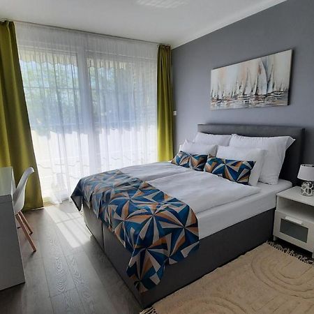 שיופוק Balaton Legendaja Apartman מראה חיצוני תמונה